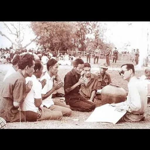 พ่อของแผ่นดิน