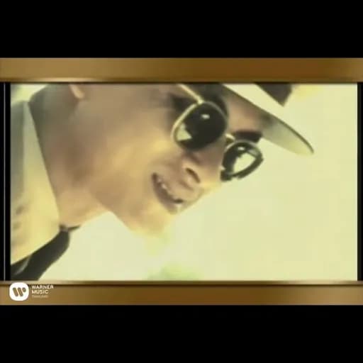 ผู้ปิดทองหลังพระ