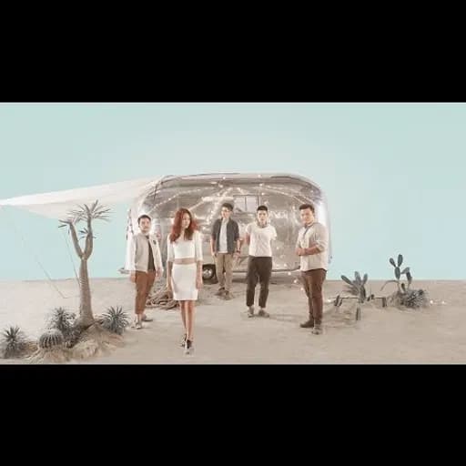 กระโดดกอด