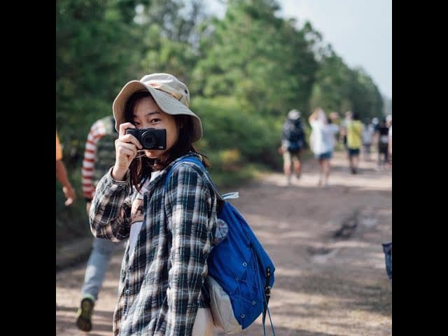 หญิงสาวผู้รื่นเริง  ft. อาจินต์