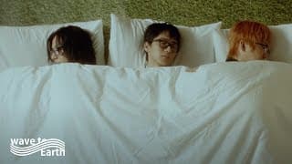slow dive - wave to earth