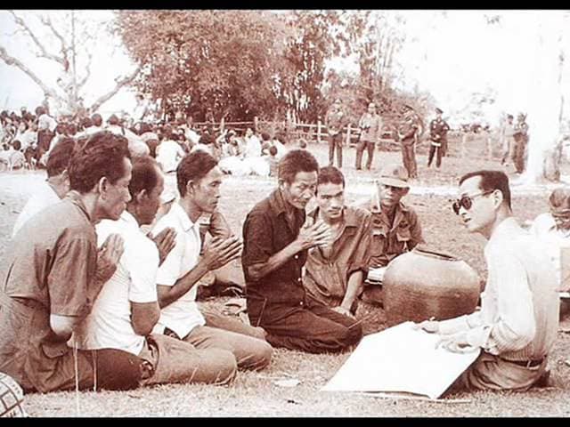 พ่อของแผ่นดิน