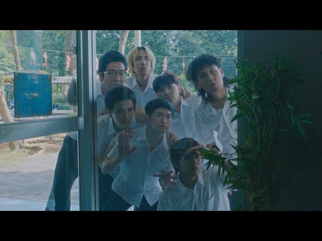 บทกวีสีฟ้า (Bluebird) - YEW