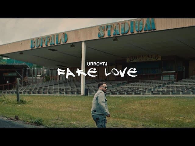 FAKE LOVE