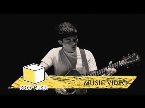 อยากให้อยู่ตรงนี้ - MAX JENMANA